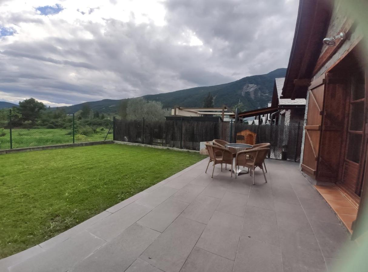 Willa Casa Orbil Villanúa Zewnętrze zdjęcie
